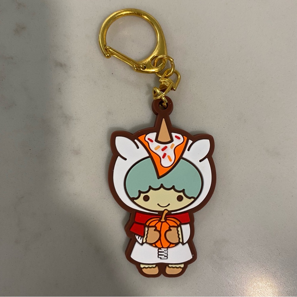 tokidoki x Hello Kitty - Pumpkin Spice Rubber Keychain - Style is Kiki